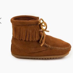 Minnetonka Brown Tramper Boot